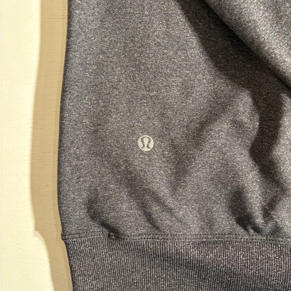 lululemon athletica Men's Charcoal Zip-Up Sweater - Picture 5 of 6
